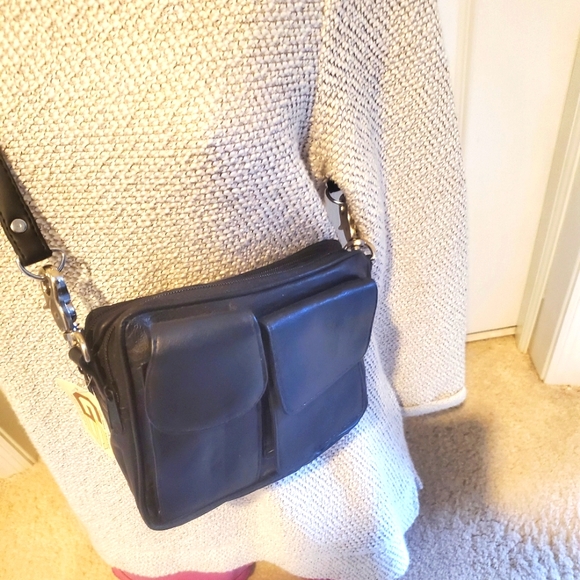 Black NWT Cross Body Genuine Leather Bag 22-in Strap 2 front, 1 back pocket. - Picture 7 of 14